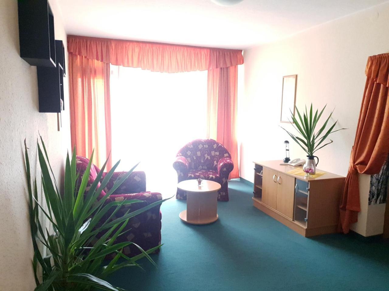 Zsory Hotel Zen & Spa Mezőkövesd Esterno foto
