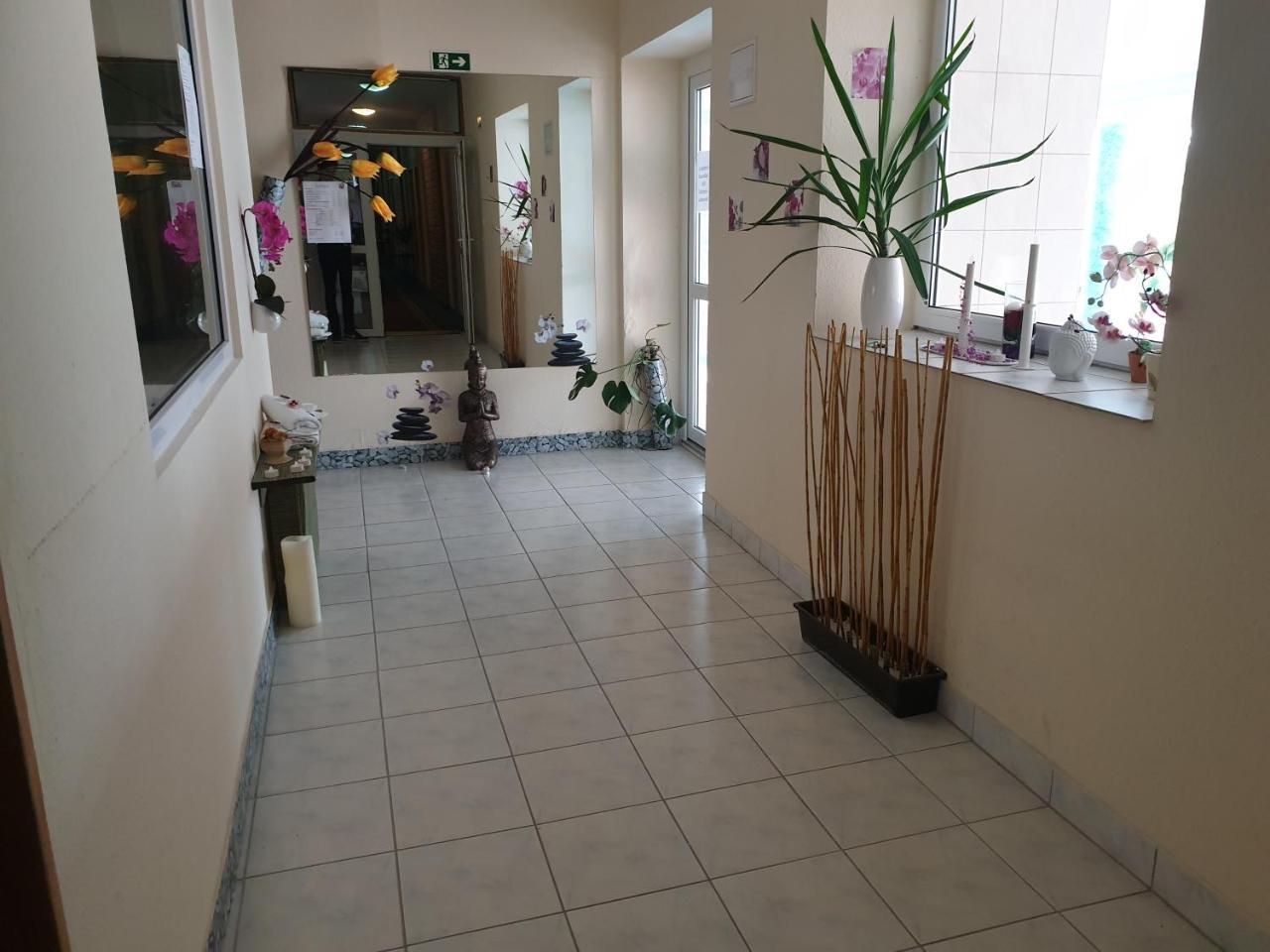 Zsory Hotel Zen & Spa Mezőkövesd Esterno foto